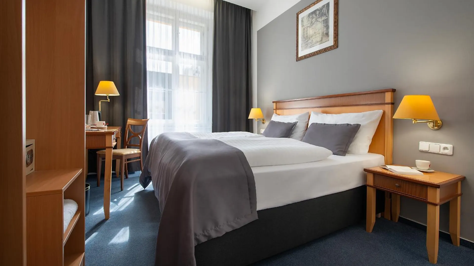 Prague Season Hotel
