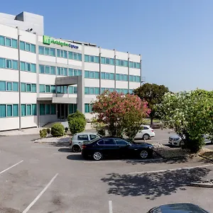 Hotel Express Lisbon Airport By Ihg