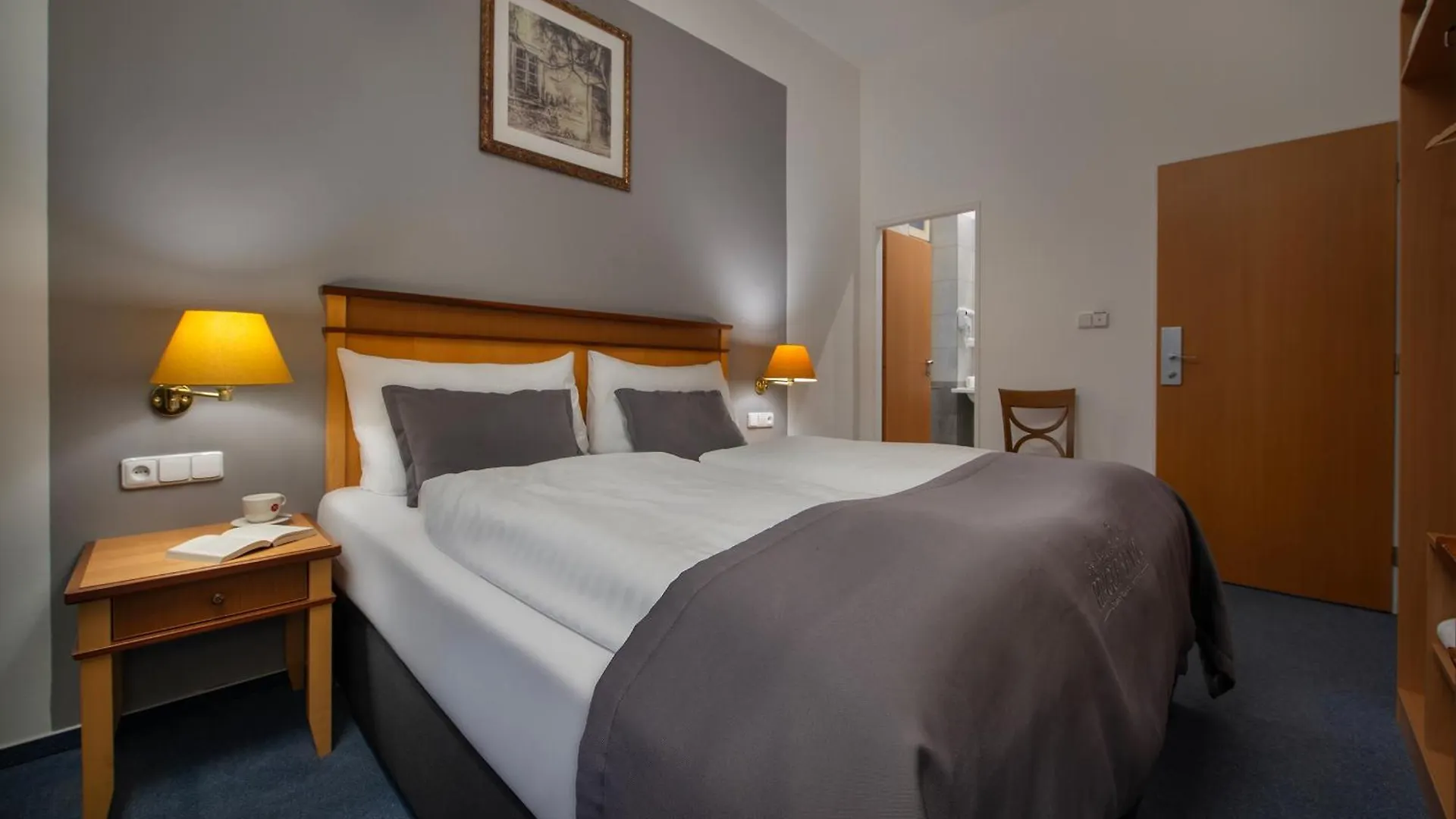 Prague Season Hotel