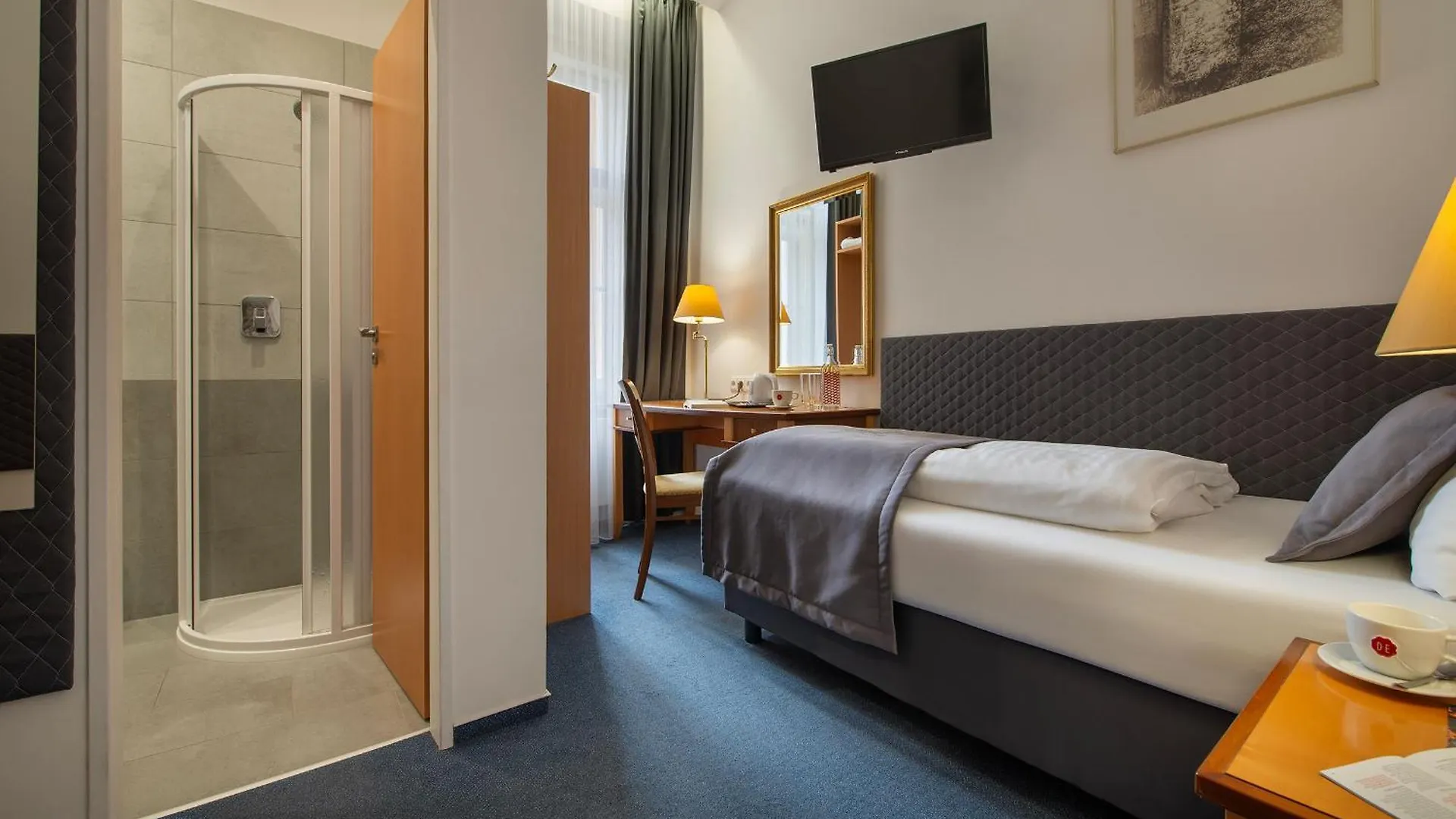 Prague Season Hotel