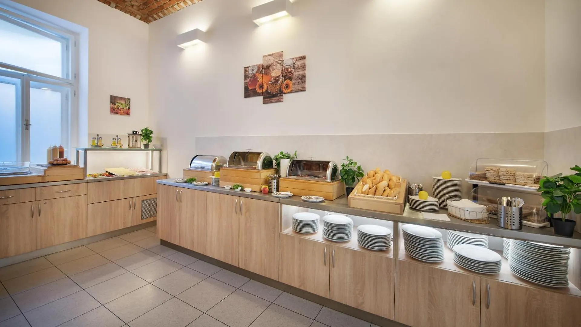 Prague Season Hotel جمهورية التشيك